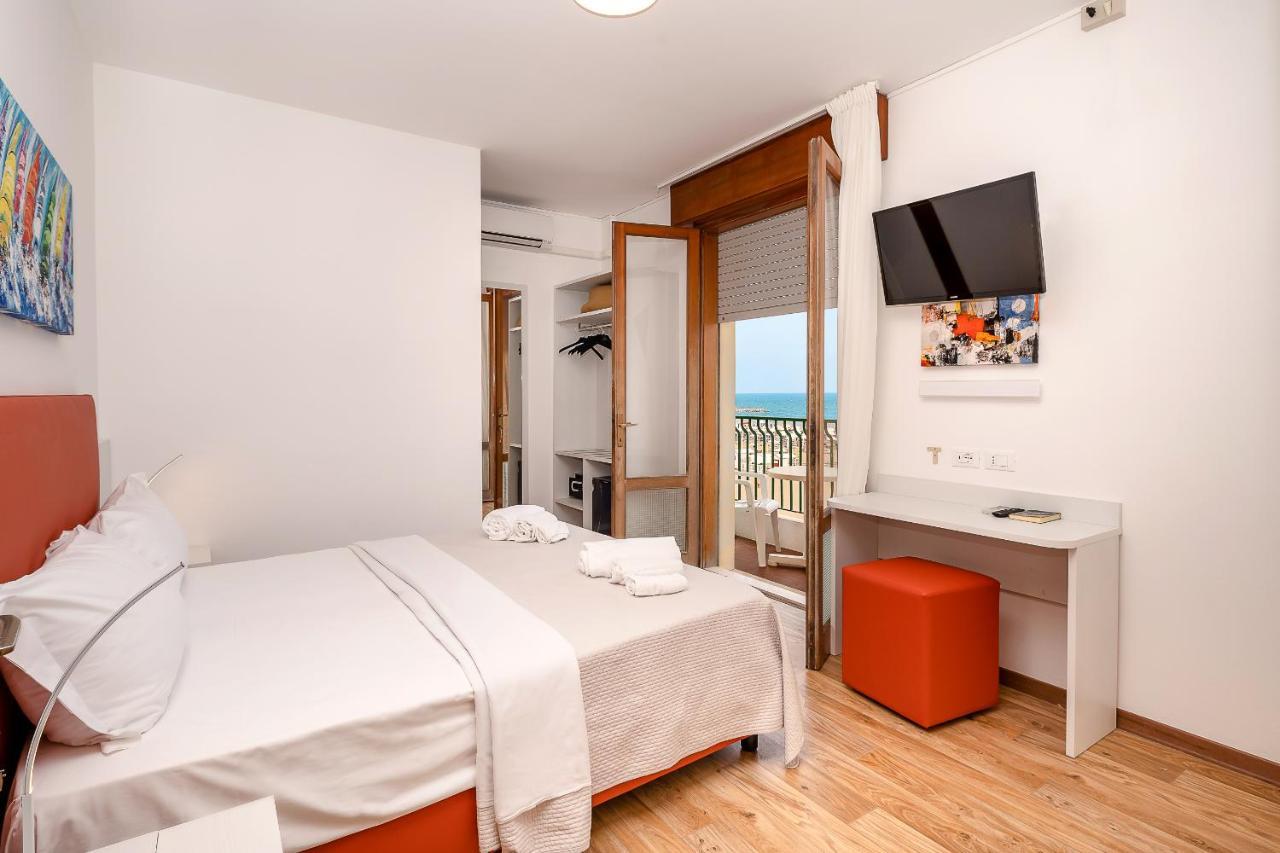 Hotel Royal Garni Caorle Exterior photo