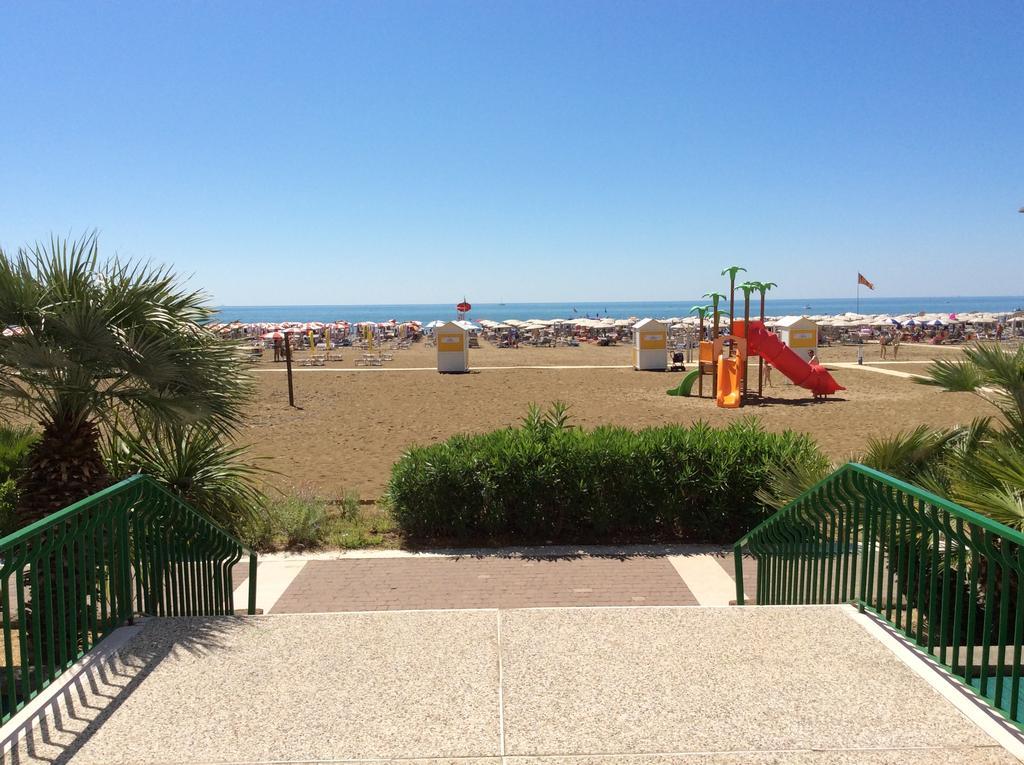 Hotel Royal Garni Caorle Exterior photo