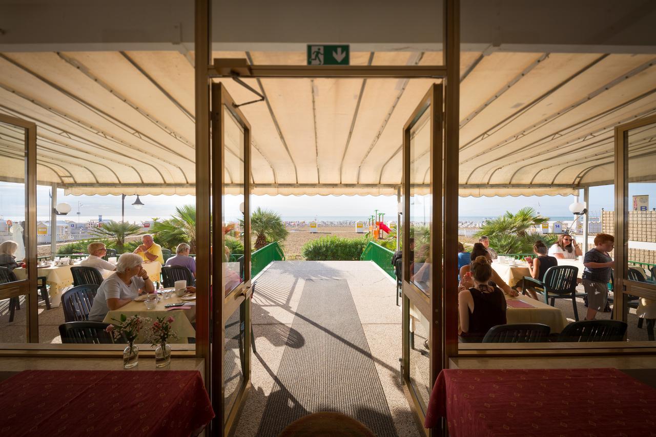 Hotel Royal Garni Caorle Exterior photo